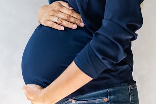 Dr. Kay Waud, a double board-certified OB-GYN and reproductive endocrinologist at HRC Fertility in the Bay Area, was recently featured in Good Housekeeping in an article titled “7 Things You Should Never Say to a Pregnant Person.”